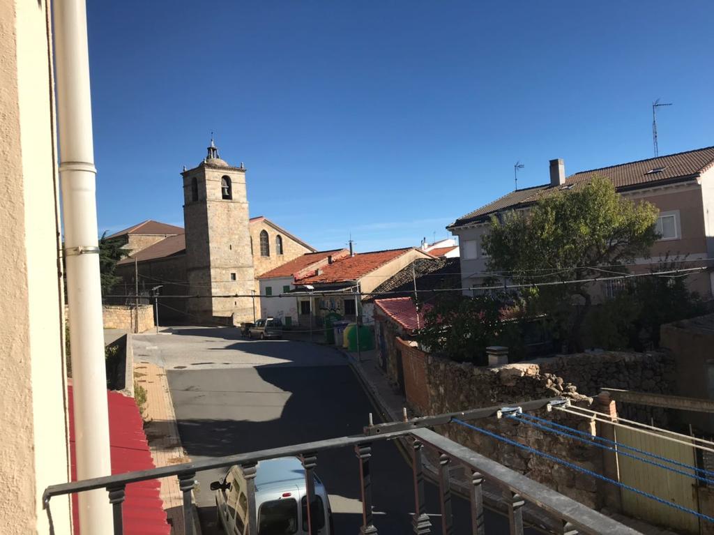 Apartamento La Paloma Las Navas Del Marques Luaran gambar